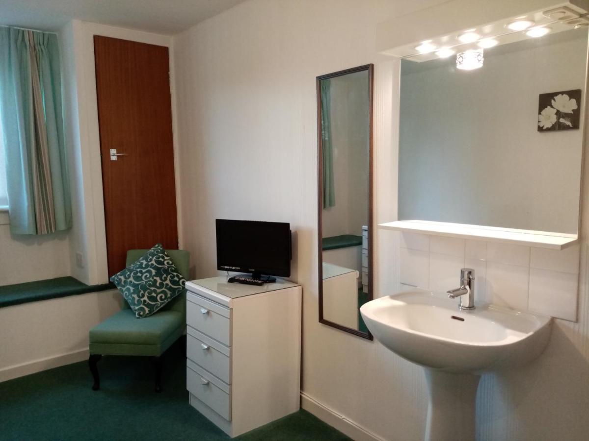The Laurels Guest House Blairgowrie and Rattray ภายนอก รูปภาพ